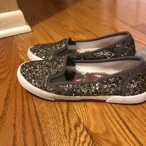 Foxy slip-on’s